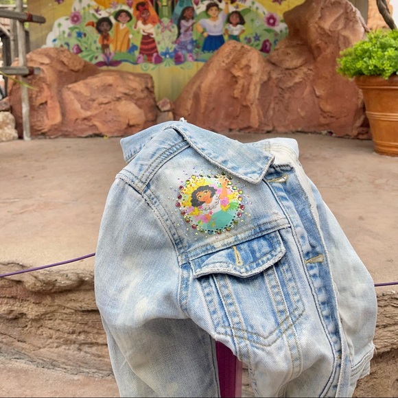 Disney Encanto Mirabel Jean Wash Rhinestone Jacket Size 8 Girls - Picture 2 of 3
